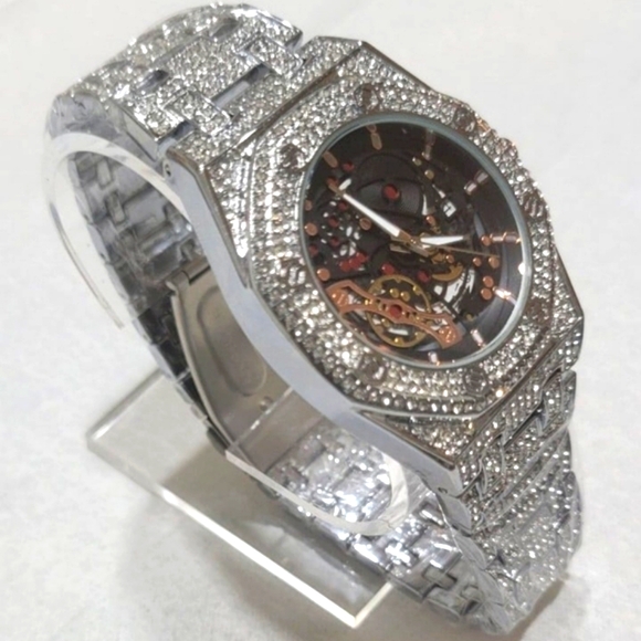 Mens Hip Hop Bling Skeleton Style Simulated Diamond Quartz Movement Iced Watch - Picture 3 of 7